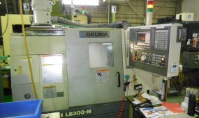 OKUMA_machine_LB-300M